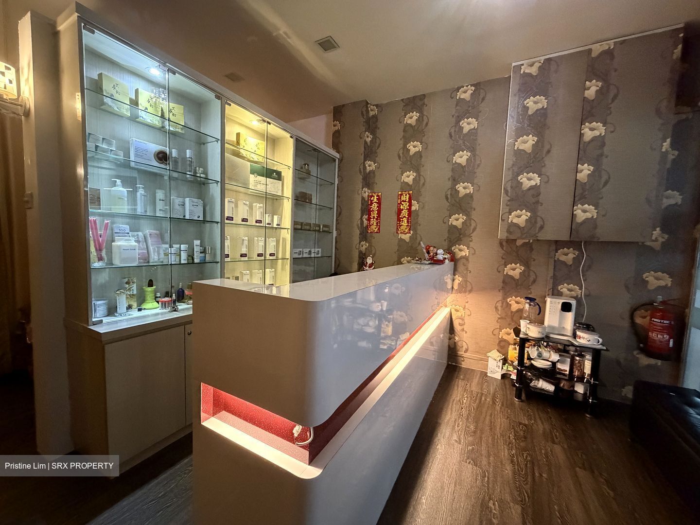 Hong Lim Complex (D1), Retail #575145251